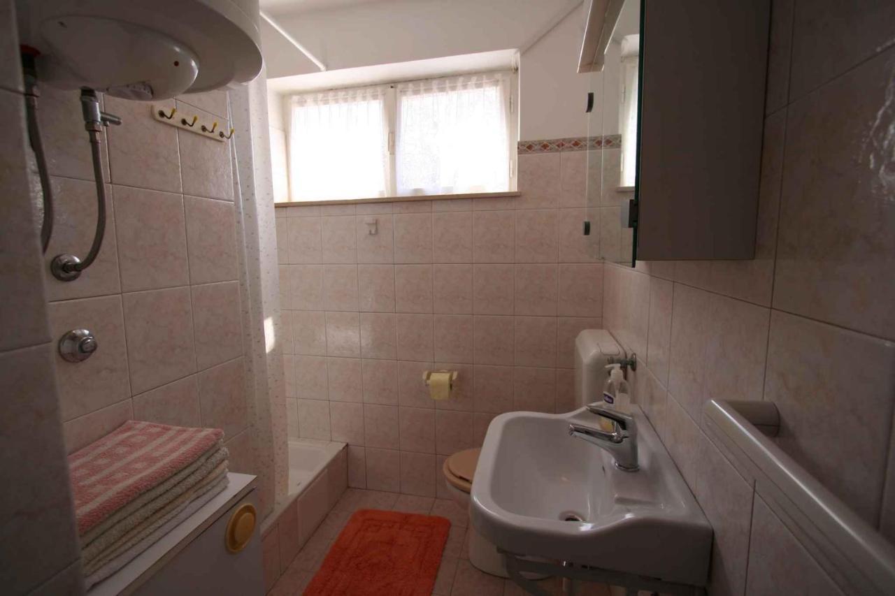 Apartment in Silo/Insel Krk 14533 Exterior foto